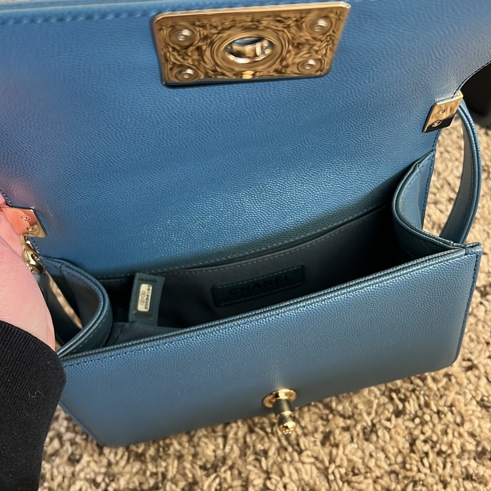 Chanel Small Chevron Boy Bag - Picture 12 of 15